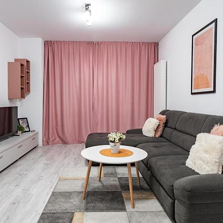 One Apartment Braşov Exterior foto
